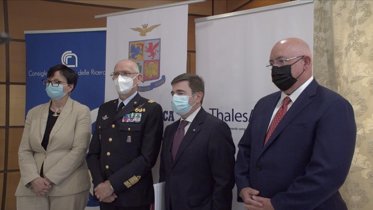 From left to right: Maria Chiara Carrozza, president of Consiglio nazionale delle ricerche (Cnr), the the Chief of Staff of the Air Force, Air Squad General Alberto Rosso, Massimo Claudio Comparini, CEO of Thales Alenia Space and Michael Suffredini, CEO of Axiom Space