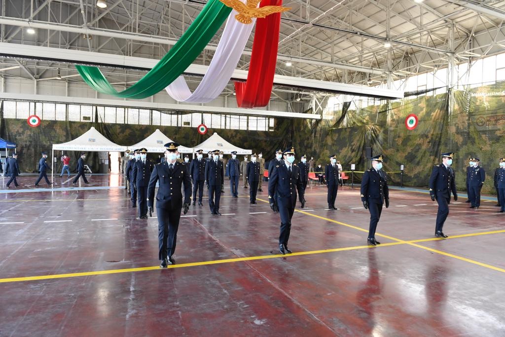 24 febbraio 2021. Aeroporto militare "G. Moscardini” di Frosinone, sede del 72esimo Stormo, la cerimonia di consegna dei brevetti a favore di 31 piloti addestrati presso le scuole di volo dell'Aeronautica militare