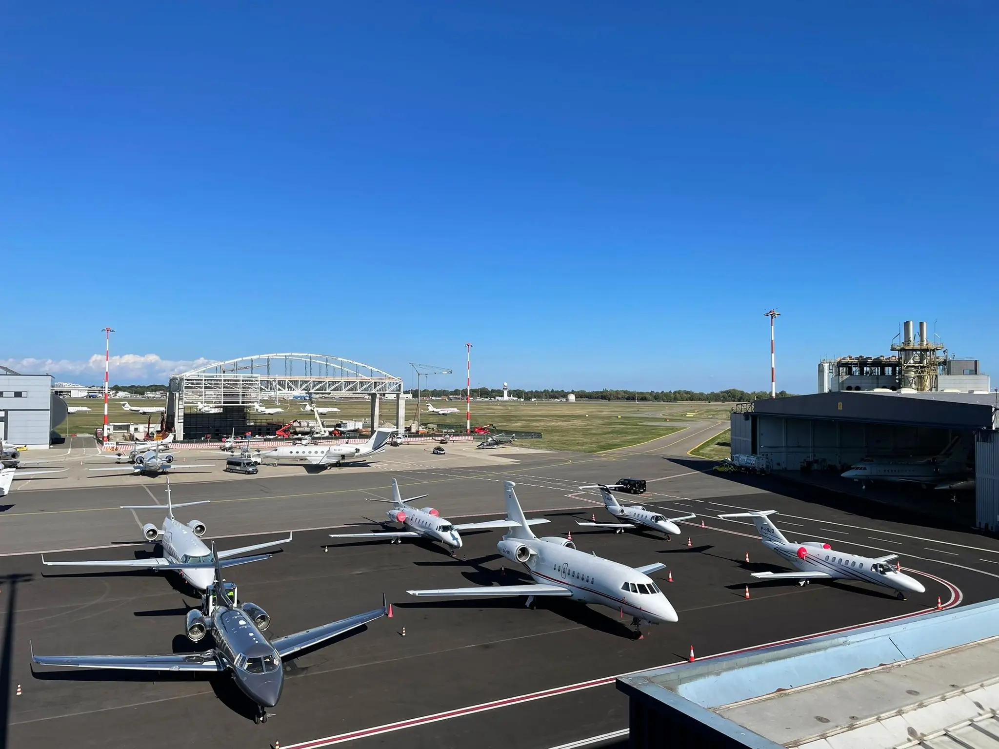 Piazzale di Milano-Linate Prime in occasione del Gp F1 a Monza dell'11 settembre 2022
