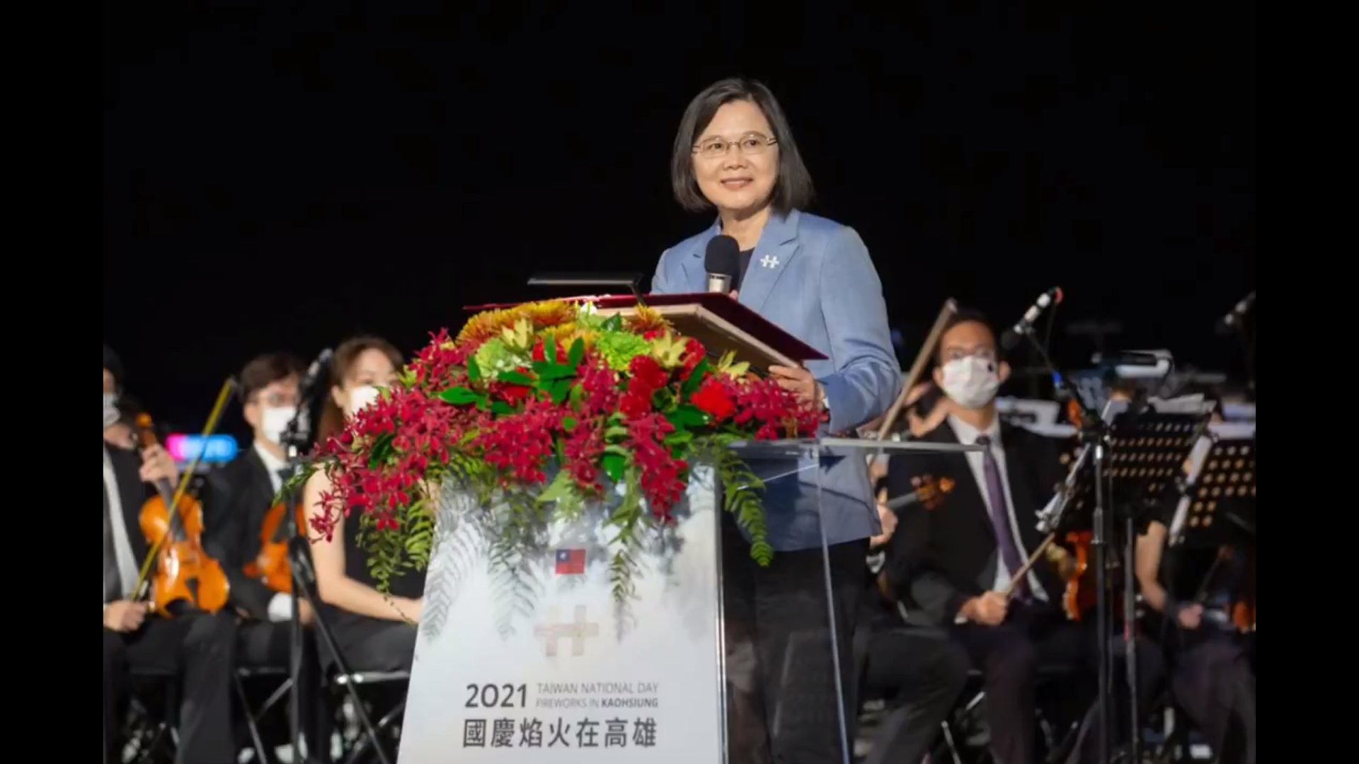 Il presidente di Taiwan Tsai Ing-wen durante le celebrazioni per la Giornata nazionale