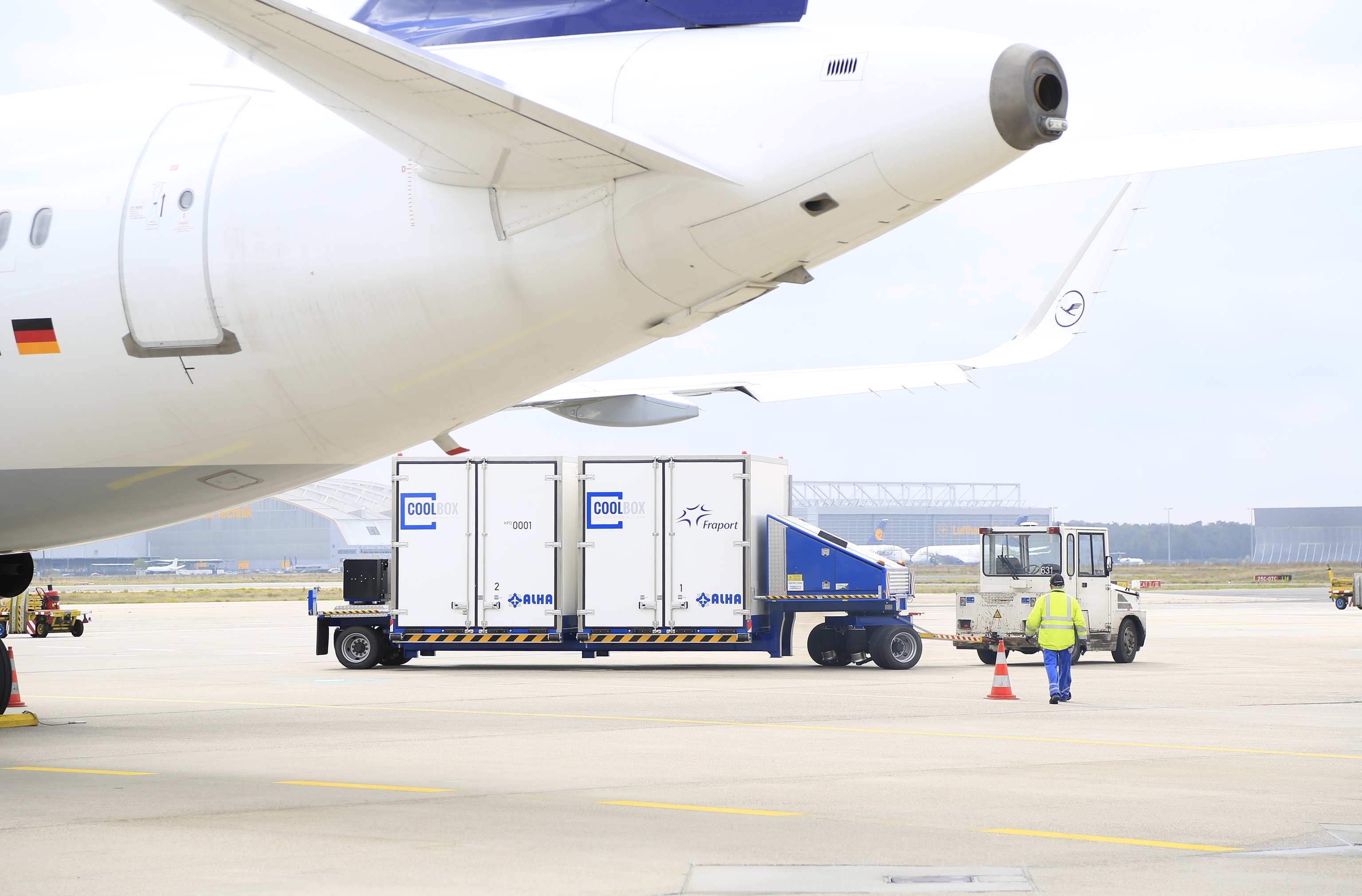 Fraport expands fleet of temperature-controlled transporters at Frankfurt Airport