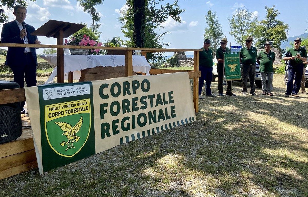 Cerimonia dedicata a San Giovanni Gualberto, patrono del Corpo dei forestali, manifestazione svoltasi alla fortezza di Osoppo (Udine) il 12 luglio 2021