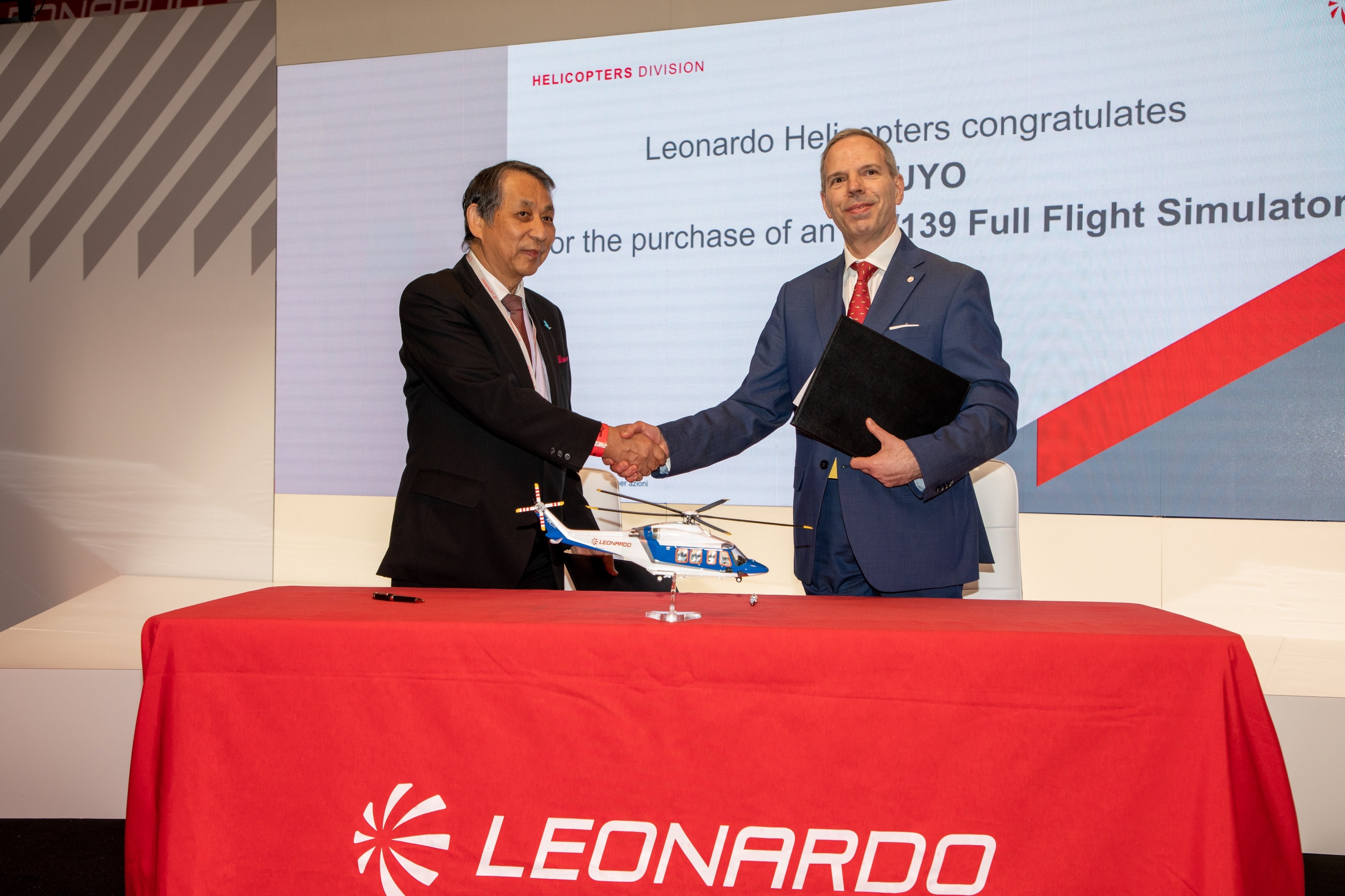Leonardo-Suzuyo: contratto per introdurre in Giappone servizi addestramento elicottero AW-139 siglato durante l'"Heli-Expo 2020" (28-30 gennaio ad Anaheim, Usa)