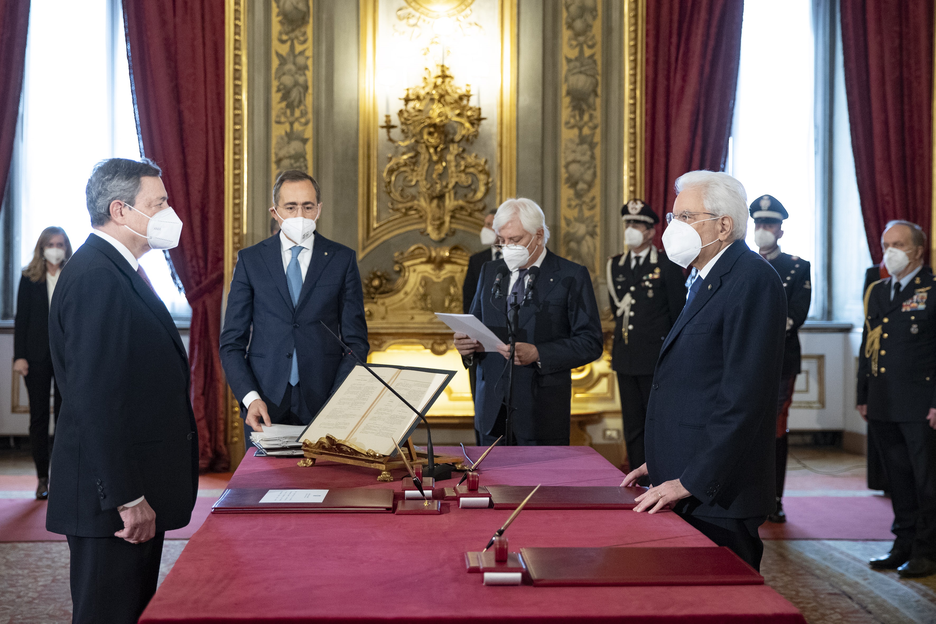 Palazzo del Quirinale 13/02/2021 Il presidente della Repubblica Sergio Mattarella ed il presidente del Consiglio Mario Draghi in occasione della cerimonia di giuramento del Governo
