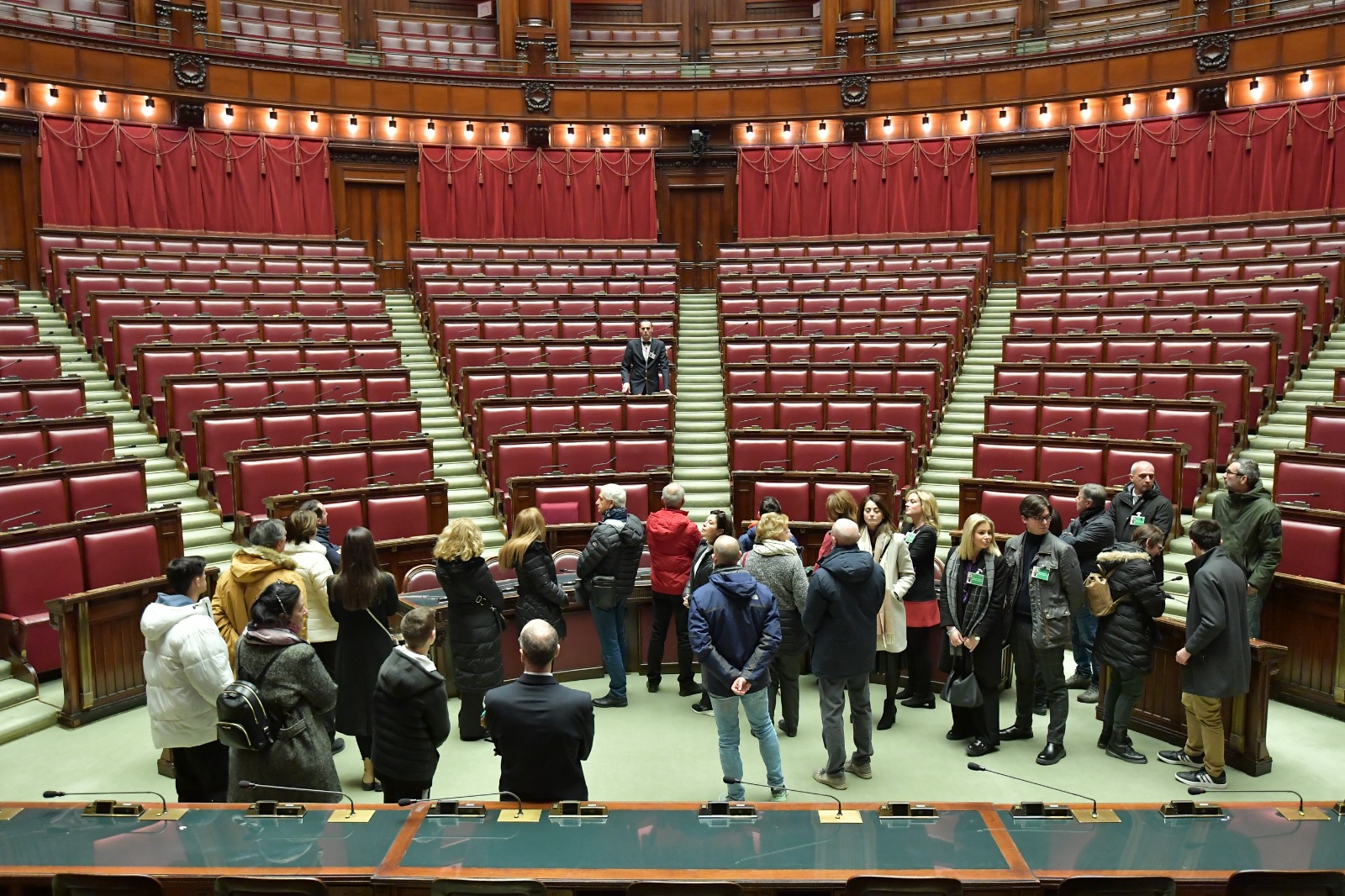 Camera dei deputati: la visita dell'emiciclo nell'Aula di Montecitorio