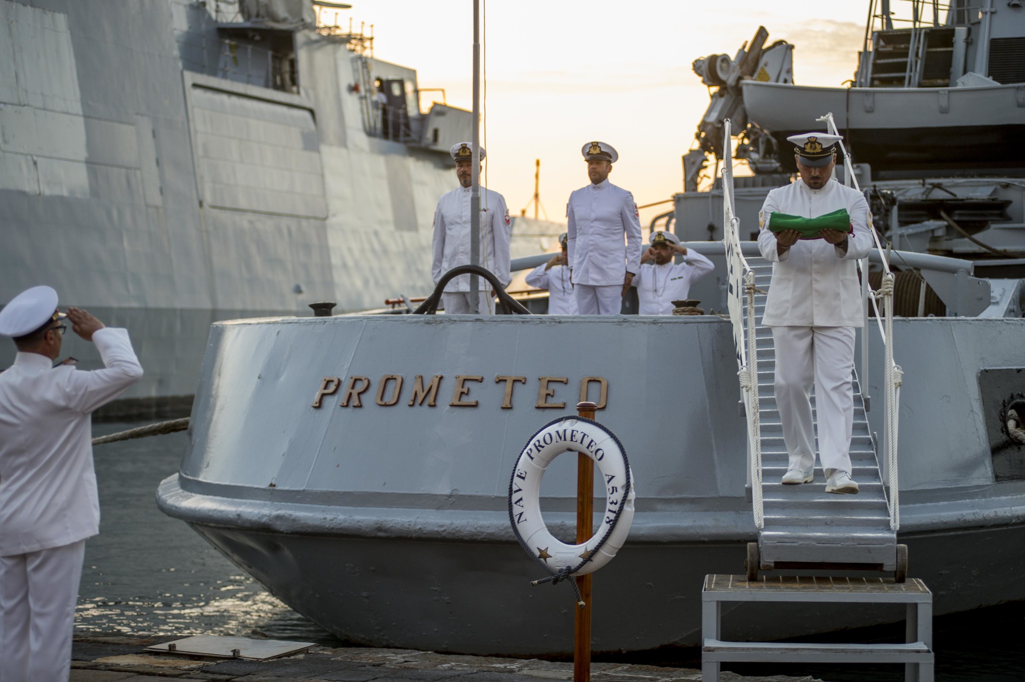 Rimorchiatore d’altura "Prometeo" lascia Marina militare italiana dopo oltre 40 anni dal varo