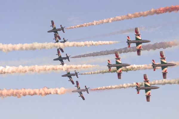 Jesolo Air Extreme 2006: cross by the Italian Frecce Tricolori (photo by Gian Carlo Vecchi)