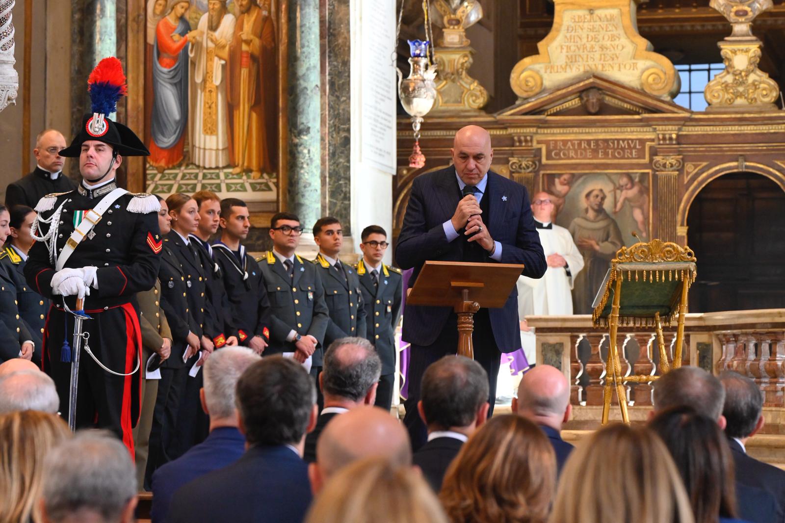Roma, 12 novembre 2025. Giornata del ricordo dei caduti militari e civili nelle missioni internazionali per la pace: il ministro della Difesa Guido Crosetto durante il suo intervento nel corso della Santa Messa celebrata nella Basilica di Santa Maria in Aracoeli