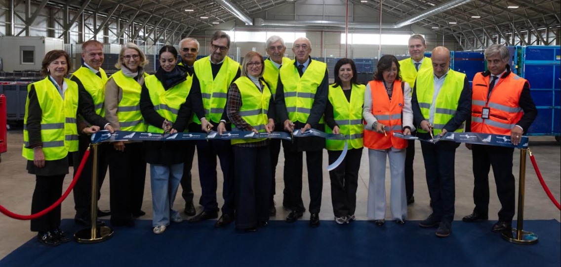 Montichiari (Brescia), 30 ottobre 2026. La cerimonia del taglio del nastro per inaugurazione di un nuovo magazzino merci presso lo scalo bresciano