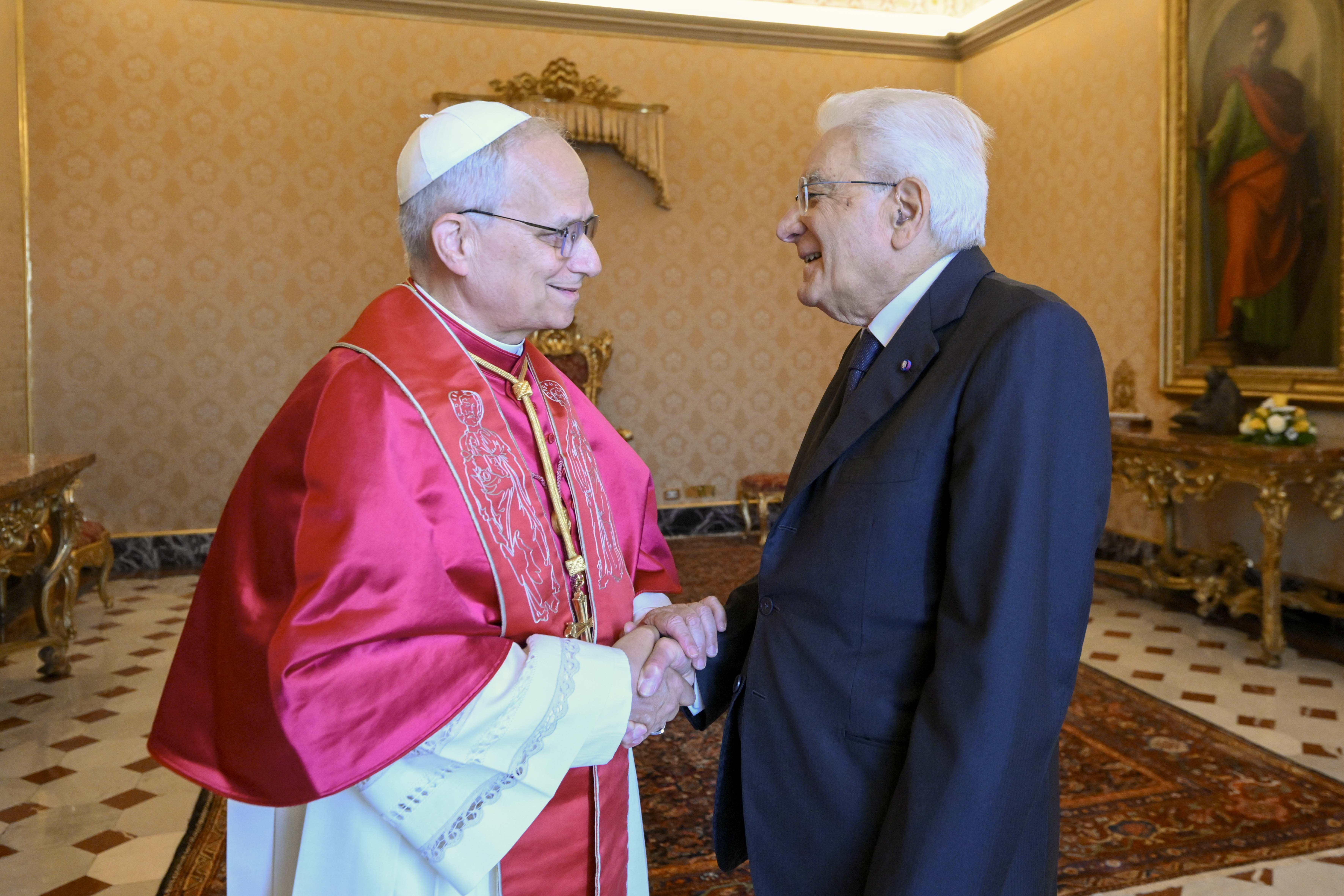 Città del Vaticano, 06/06/2025 (II mandato) Il Presidente Sergio Mattarella con Sua Santità Leone XIV, in occasione della visita ufficiale in Vaticano
