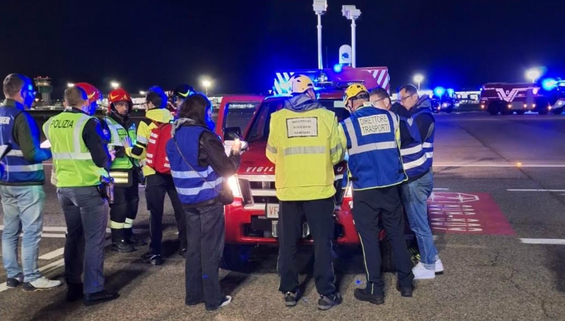 Bergamo, notte tra il 23 ed il 24 maggio 2025 sulla pista dell’aeroporto di Bergamo si è svolta una esercitazione di emergenza, denominata “Orobica 2025”