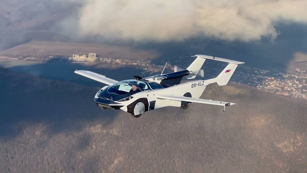 AirCar 2 di Klein Vision: ottenuto il certificato di aeronavigabilità in Slovacchia, punta ora alla certificazione Easa CS-2 per avviare la produzione in Europa