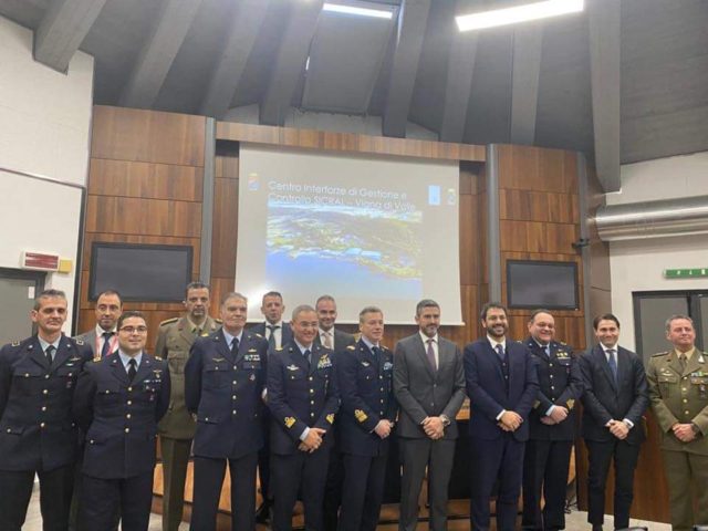 Visita di Angelo Tofalo e Riccardo Fraccaro al Comando aeroporto di Vigna di Valle (Roma) avvenuta il 13 gennaio 2020