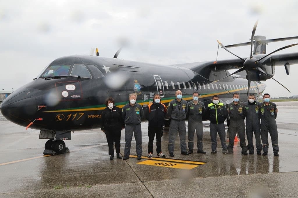Aereo ATR-72 della Guardia di Finanza, partito la mattina del 12 maggio 2021 dall’aeroporto di Pratica di Mare con nuovo carico di aiuti in supporto all'emergenza coronavirus in India