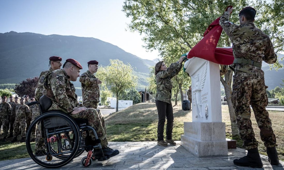 Kosovo, 2 luglio 2025. Il sottosegretario Difesa Isabella Rauti madrina della commemorazione del 32esimo anniversario della Battaglia del Pastificio (Mogadiscio, Somalia 2 luglio 1993)