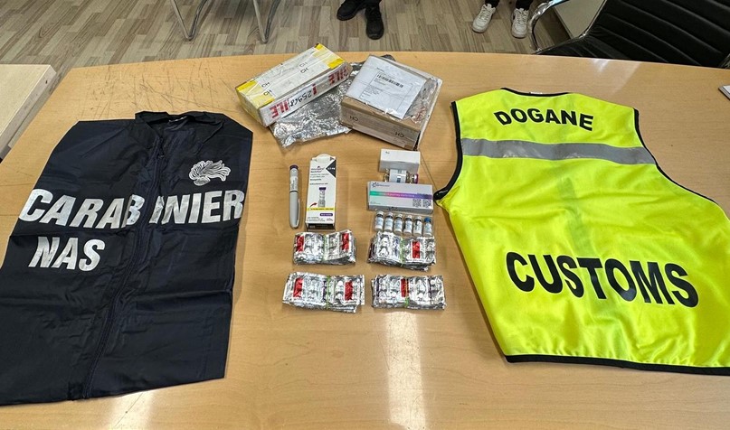 CC-Adm-GdF: operazione internazionale traffico illecito di farmaci e di prodotti correlati alla salute