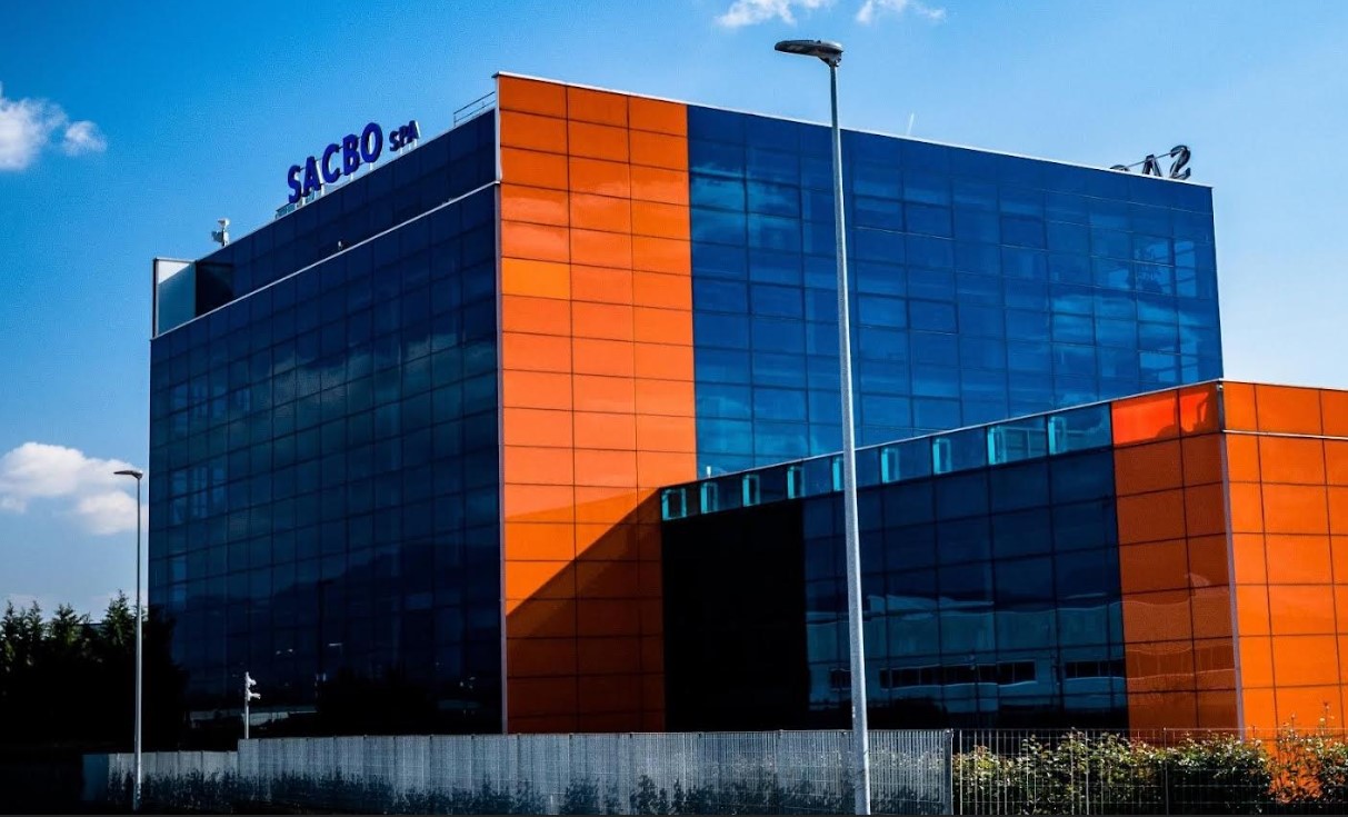 Esterno palazzina Sacbo, Società di gestione aeroporto di Bergamo-Orio al Serio