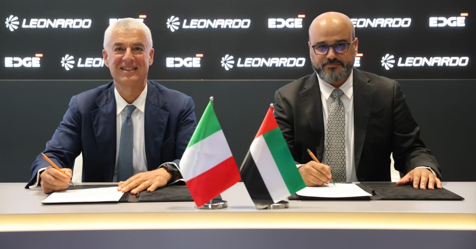 Leonardo ed Edge rafforzano collaborazione attraverso futura costituzione di joint-venture nel settore dei sensori e dei sistemi avanzati per la difesa: intesa siglata rispettivamente da Lorenzo Mariani, ad e dg, e da Hamad Al Marar, Managing Director e ceo
