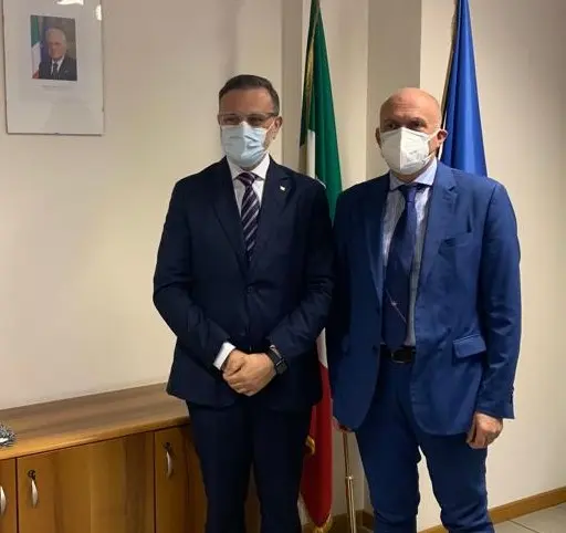 Roma, primo dicembre 2021. Visita del presidente commissione Difesa della Camera dei deputati, Gianluca Rizzo (a sinistra) alla sede dell'Ansv insieme al presidente Bruno Franchi