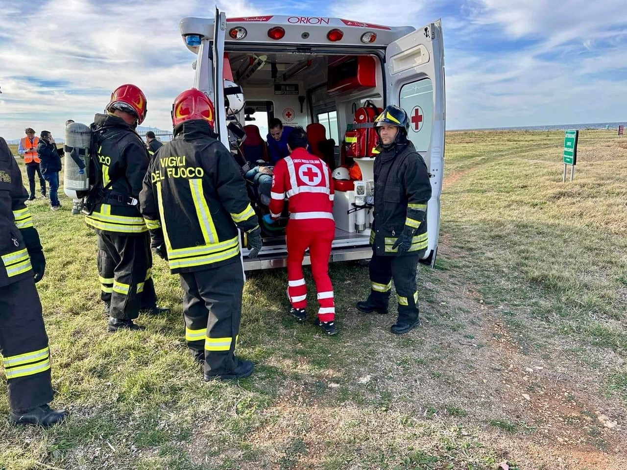 Aeroporto "Falcone-Borsellino" di Palermo, 13 dicembre 2023: un momento della simulazione incidente aereo per testare piano emergenza, per un’ora impegnate centinaia di comparse