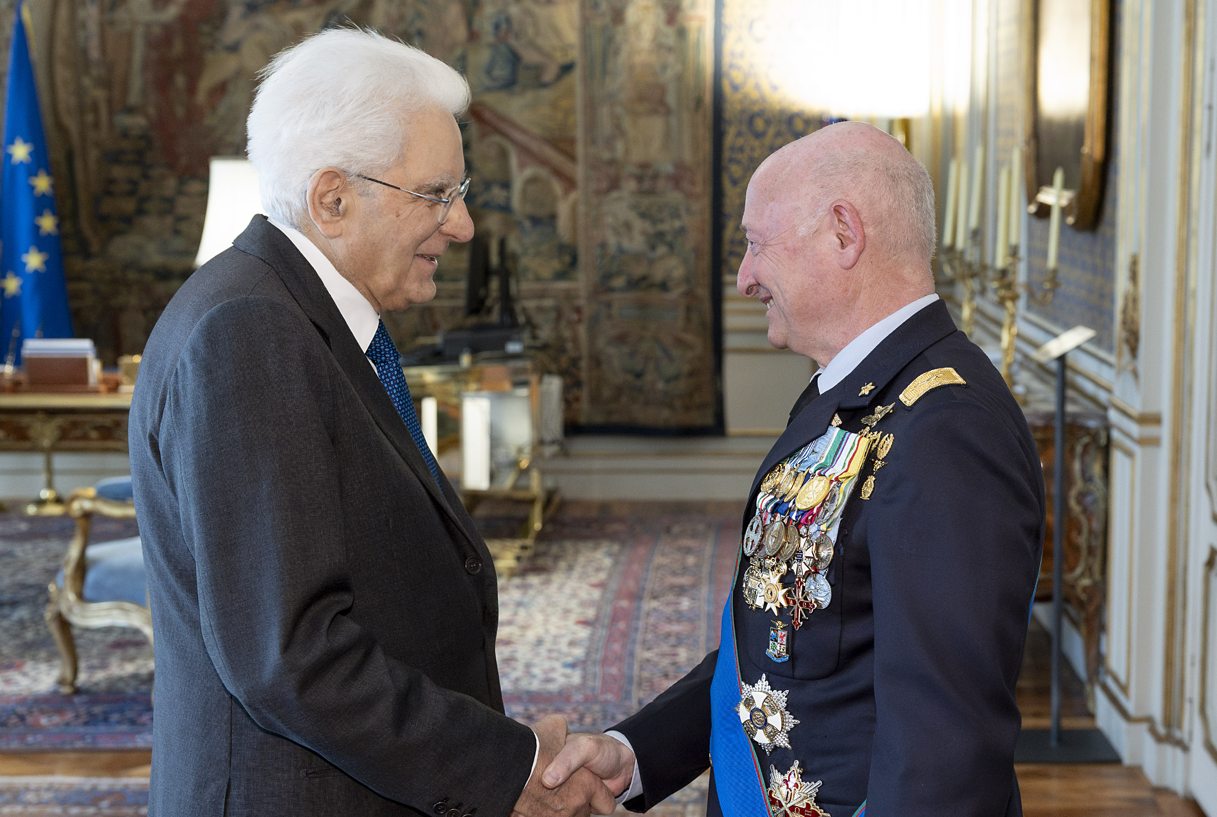 Palazzo del Quirinale, 12/05/2025 (II mandato) Il presidente Sergio Mattarella accoglie il generale Squadra Aerea Luca Goretti, capo di Stato Maggiore dell’Aeronautica uscente