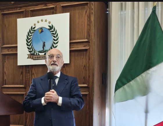 Luigi Carrino premiato a Washington, il presidente del Dac (Distretto aerospaziale della Campania) annuncia una fondazione per sostenere i giovani talenti