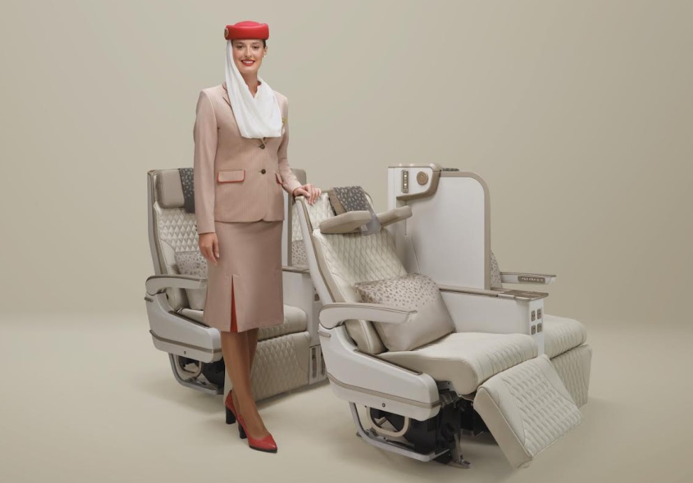 Emirates presenta sedile con divisorio a tutta altezza sugli aerei A-350 entrati in flotta nella cabina Premium Economy