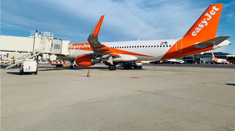 Milano, 15 giugno 2020: decollato dal T1 aeroporto Malpensa primo volo easyJet dopo blocco dovuto al coronavirus