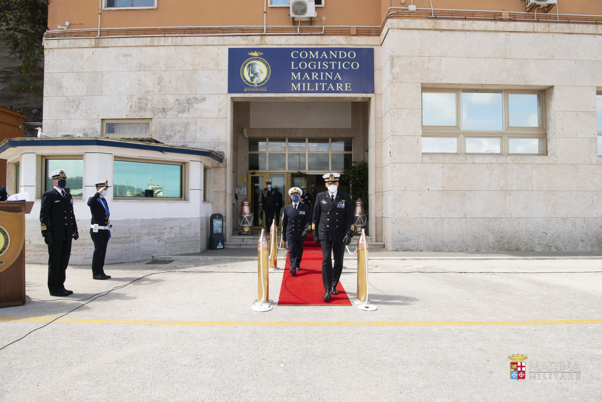 Napoli, 19 maggio 2021. Sede Comando logistico cerimonia commiato ammiraglio di Squadra Eduardo Serra