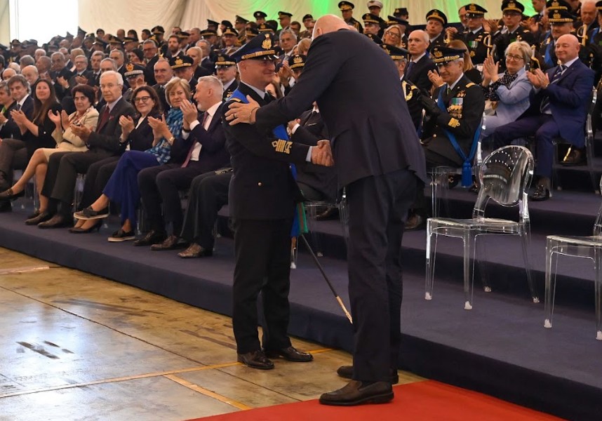Roma-Ciampino, 15 maggio 2025. Il ministro della Difesa Guido Crosetto e il generale SA Luca Goretti, capo di Stato Maggiore dell'Aeronautica uscente