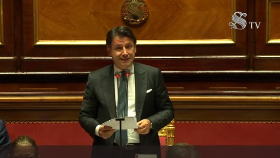 Il presidente del Consiglio Giuseppe Conte durante una comunicazione al Senato della Repubblica