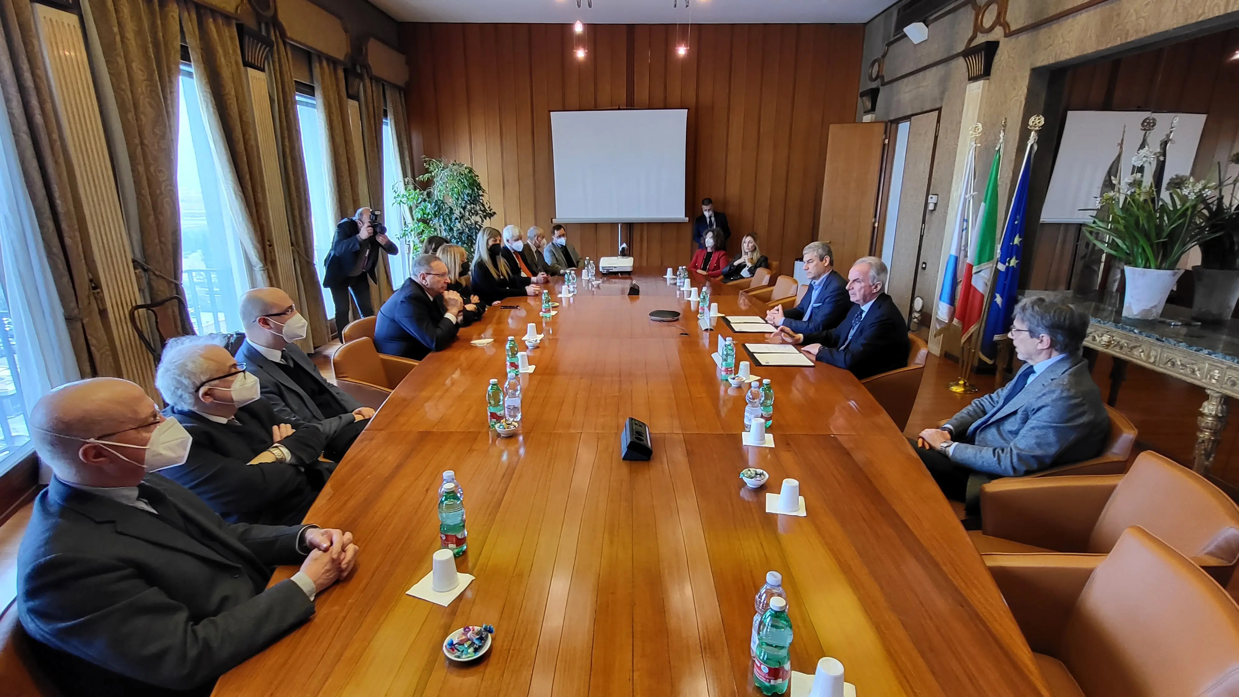 Cerimonia di firma del contratto di programma tra Enac ed Enac Servizi S.r.l. del 31 marzo 2022