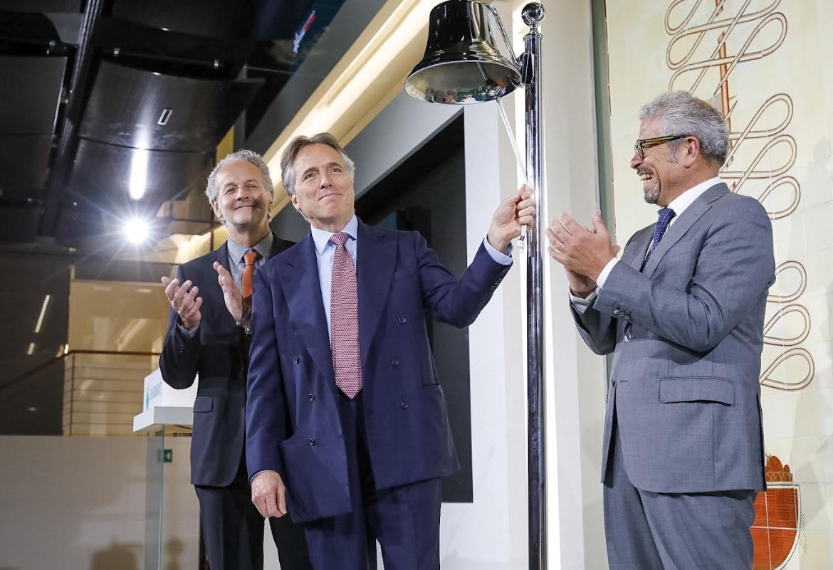 Milano, 12 giugno 2026: presso la sede di Borsa Italiana si è tenuta la cerimonia per celebrare il nuovo perimetro societario di Officina Stellare con il suono della campanella