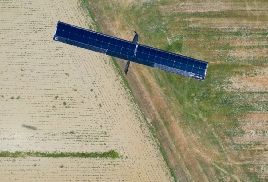 Drone “Guardian XL” sviluppato da Vector Robotics, azienda aerospaziale specializzata nella progettazione e produzione di droni innovativi con sede a Mogliano Veneto (Treviso), ha battuto il primato mondiale nella categoria dei piccoli Unmanned Aerial Systems (Uas) elettrici sotto i tre metri di apertura alare