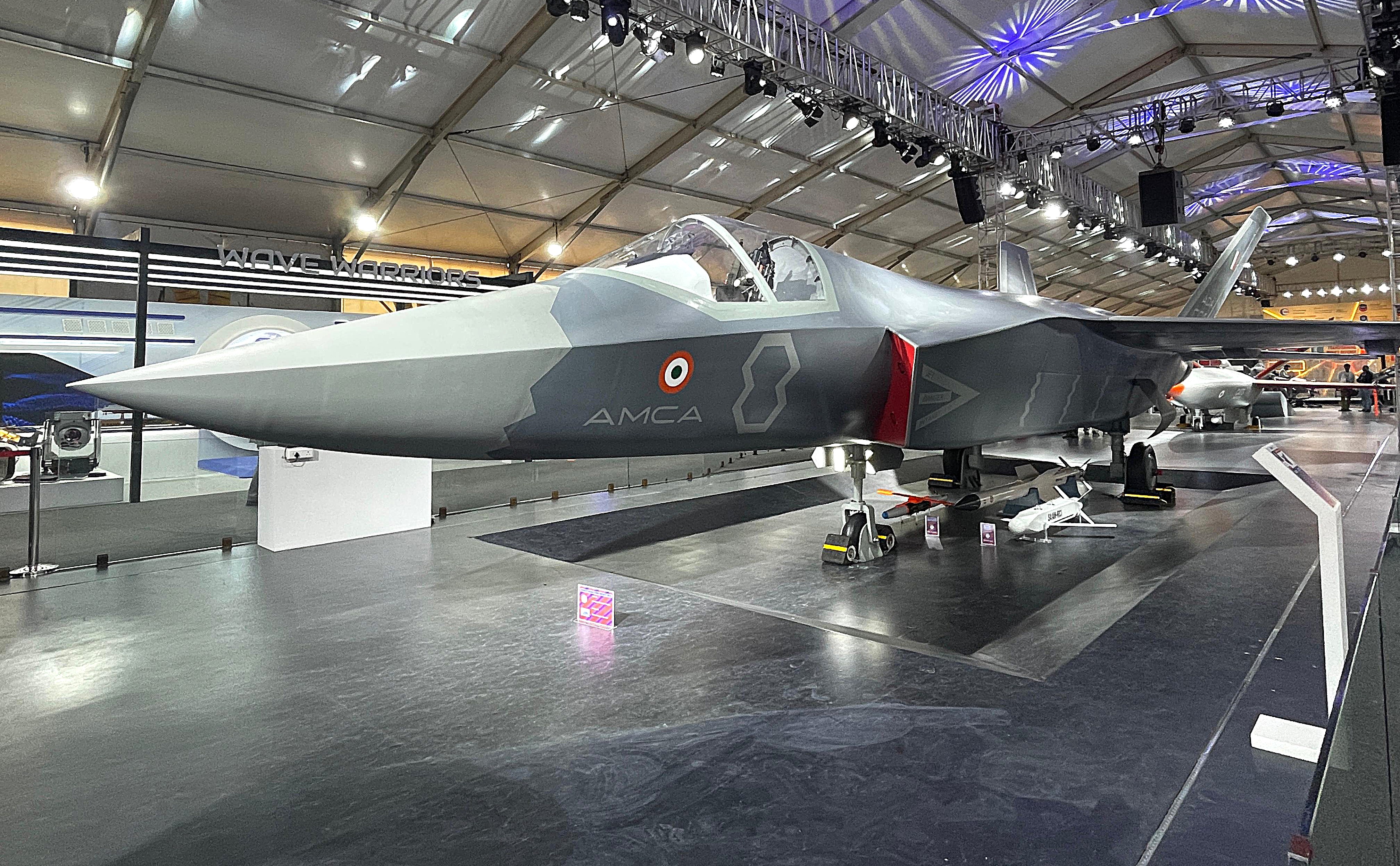 Advanced Medium Combat Aircraft (Amca), il caccia stealth multiruolo indiano di 5a generazione in via di sviluppo: se ne prevede la messa in servizione entro il 2035
