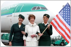 Lily O’Connell, di anni 79, iniziò la sua carriera come hostess Aer Lingus nel 1958. Il vettore festeggia i 60 anni di voli attraverso l'Atlantico