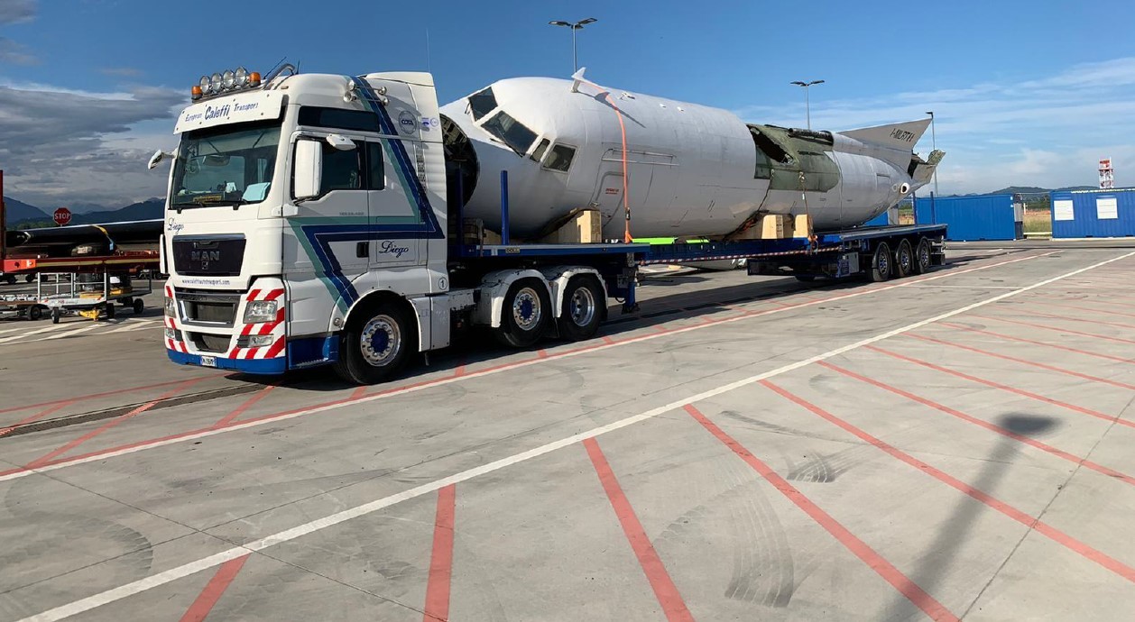 Adm: funzionari autorizzano estrazione dal sedime aeroportuale dell'aereo Fokker 27 matricola I-MLRT che non ha ancora ultimato il suo servizio