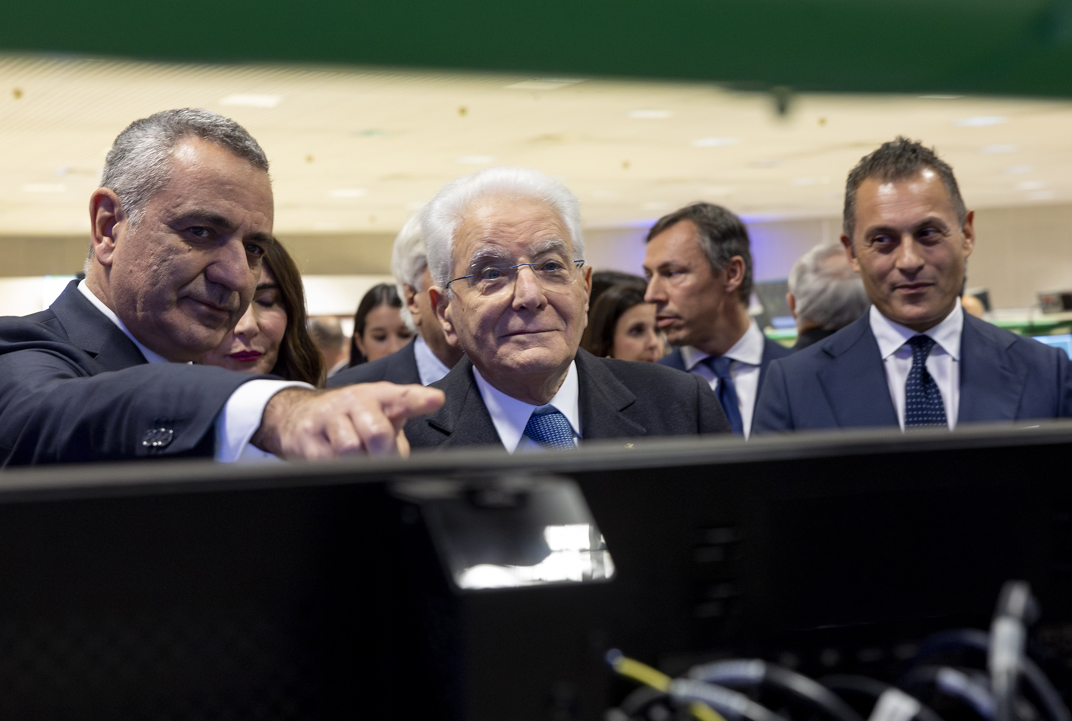 Ciampino, 11/11/2025 (II mandato) Il presidente Sergio Mattarella nel corso della visita al Centro radar Acc (Area Control Center) di Enav
