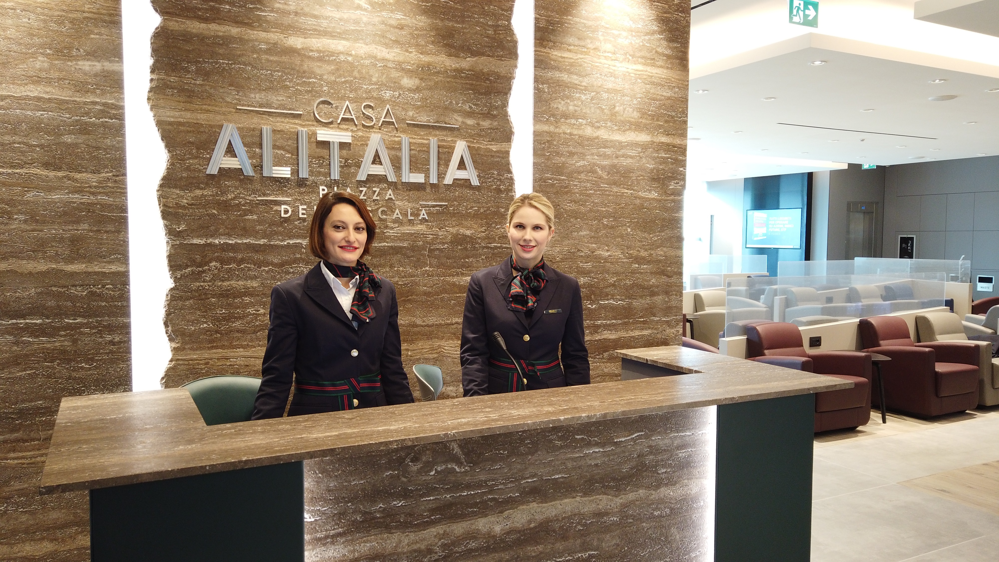Alitalia: riaperta il 18 novembre 2019 la lounge Casa Alitalia “Piazza della Scala” a Milano-Linate, dopo la chiusura a causa dei lavori dello scalo milanese, situata nell’area partenze nazionali ed internazionali Schengen