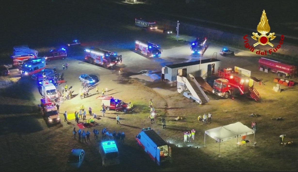 Bologna, 25 settembre 2026. Si è svolta nella notte presso l’aeroporto "Guglielmo Marconi" una simulazione “full scale” di un incidente aereo