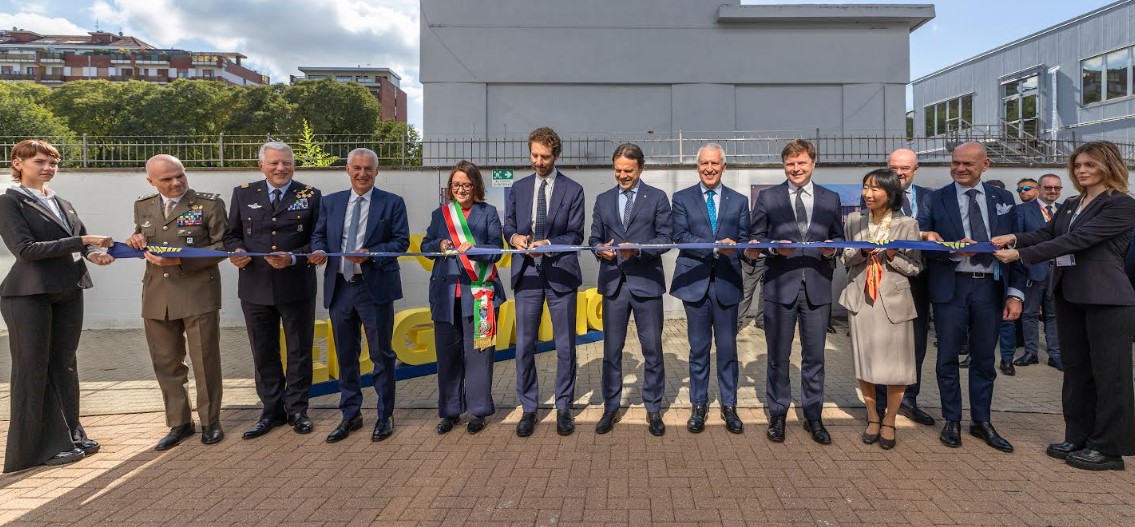 Torino, 9 ottobre 2026. Edgewing arriva a Torino: la sede italiana della società aerospaziale internazionale ospiterà centinaia di ingegneri impegnati nel Global Combat Air Programme (Gcap); la cerimonia del taglio del nastro per inaugurazione sede