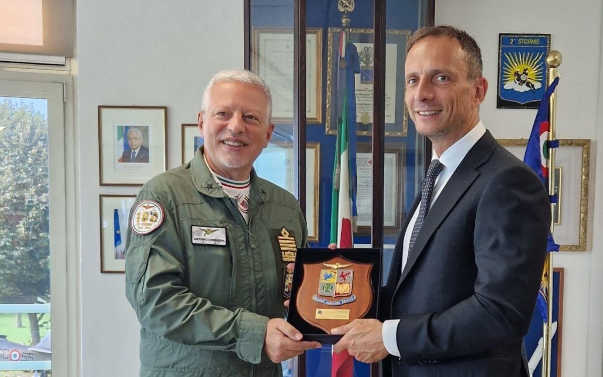 Rivolto (Udine), 7 settembre 2025. Il governatore Friuli Venezia Giulia, Massimiliano Fedriga accolto dal capo di Stato Maggiore dell'Aeronautica Antonio Conserva