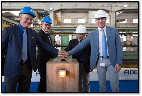 Da sinistra a destra. Il vp of Expansion Projects John Gunner; vp of Fleet Operations Christopher Prelog di Windstar Cruises; direttore del cantiere di Palermo Salvatore Savarese; responsabile Ship Repair and Conversion Andrew Toso