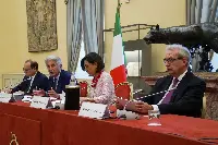 Da sinistra: Sergio Bruno, portavoce presidente, Andrea Camanzi, presidente, due componenti del consiglio Barbara Marinali e Mario Valducci alla conferenza presentazione rapporto, Camera 25 giugno 2019