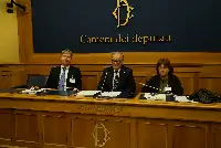 Da sinistra: il componente del consiglio di Art Francesco Parola, il presidente Nicola Zaccheo, il componente del consiglio Carla Roncallo