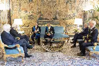 Palazzo del Quirinale, 05/11/2025 (II mandato) Il presidente della Repubblica Sergio Mattarella con Enrico Credendino (a sinistra) e con Giuseppe Berutti Bergotto capo di Stato Maggiore della Marina militare uscente ed entrante