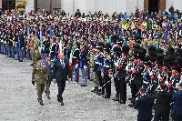 L'Aquila, 5 maggio 2026. Arrivo delle autorit&agrave;: Guido Crosetto (ministro Difesa), capo di Stato Maggiore Difesa, generale Luciano Portolano, capo di Stato Maggiore dell'Esercito, generale di Corpo d'Armata Carmine Masiello al 165esimo anniversario costituzione della Forza Armata
