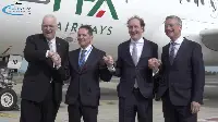Roma, 31 marzo 2026. Da sinistra: ad di Star Alliance Theo Panagiotoulias, il presidente di ITA Airways, Sandro Pappalardo, il Chief Commercial Officer del Gruppo Lufthansa Dieter Vranckx e l'ad e dg di ITA Airways, Joerg Eberhart alla cerimonia della presentazione aereo A-320 con nuova livrea dell'alleanza a Fiumicino