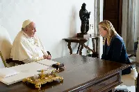 Roma, 10/01/2023 - Il presidente del Consiglio dei ministri, Giorgia Meloni, è stata ricevuta in udienza, nel Palazzo apostolico Vaticano, dal Santo Padre Francesco
