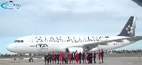 Equipaggio Star Alliance ed aereo A-320 di ITA Airways nella nuova livrea dell'alleanza